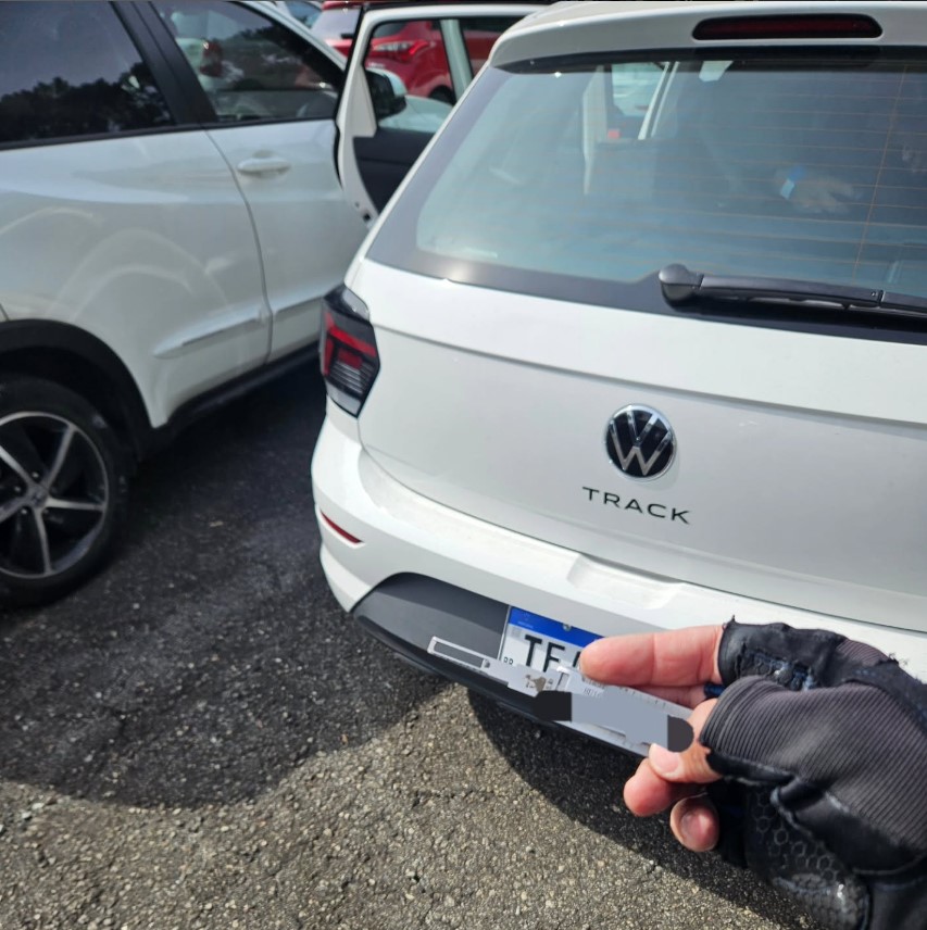 Abertura de Polo 2025 Sem Danos - Cliente deixou a chave dentro do carro