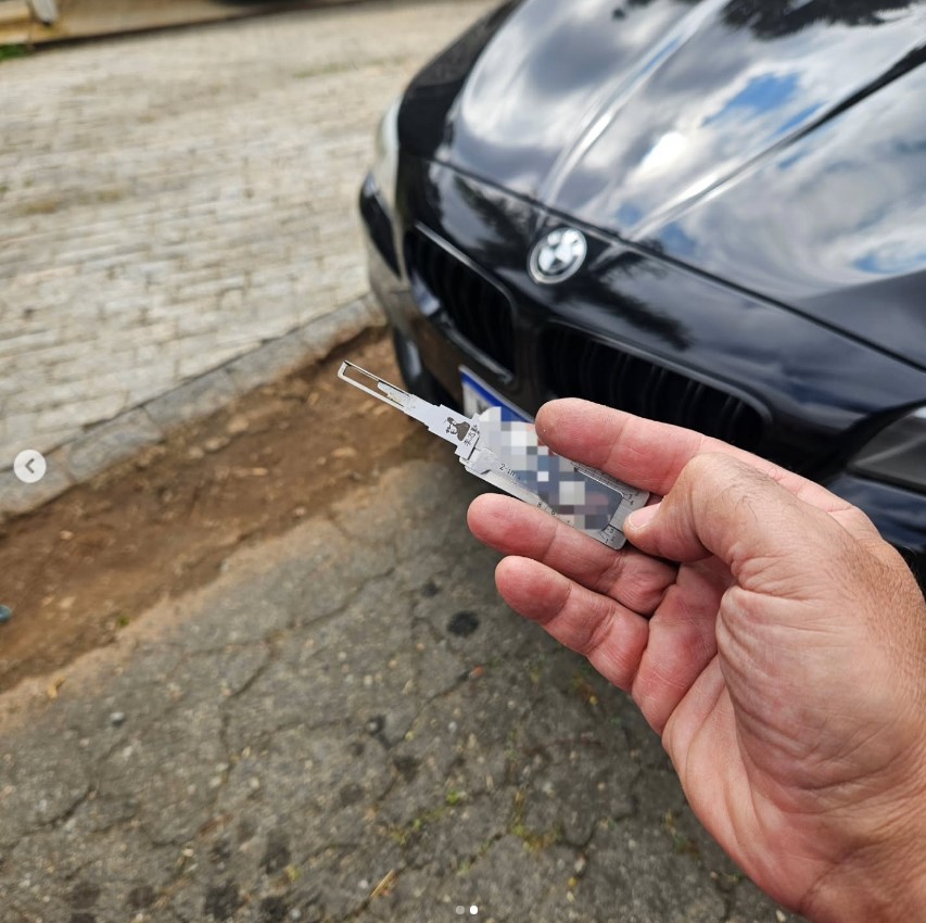 Abertura Profissional de BMW Sem Danos